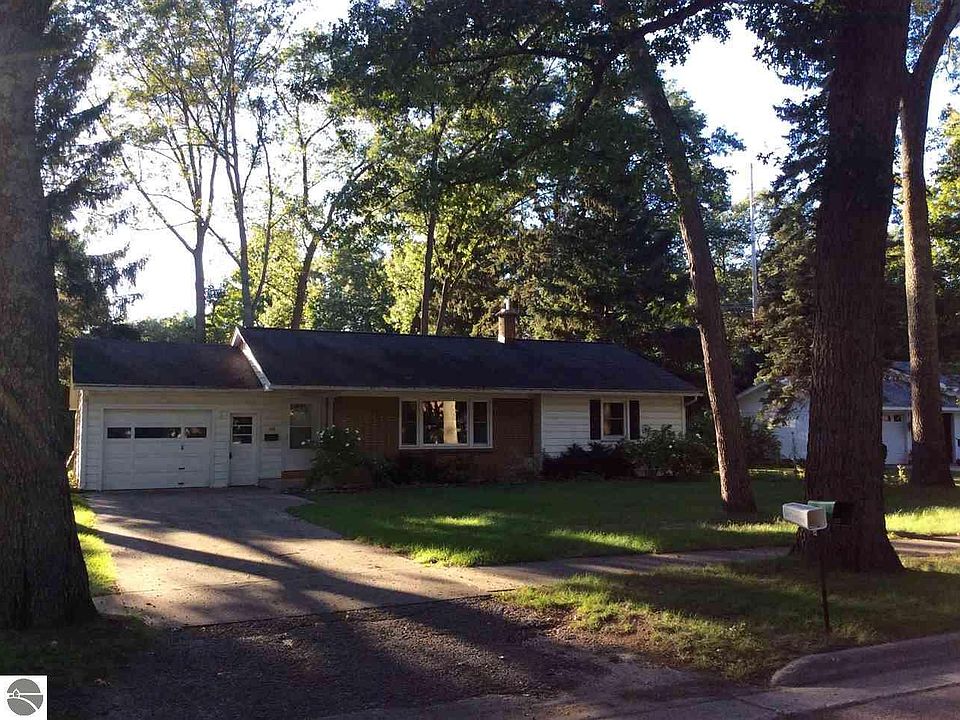 1st image of 636 Cromwell Dr