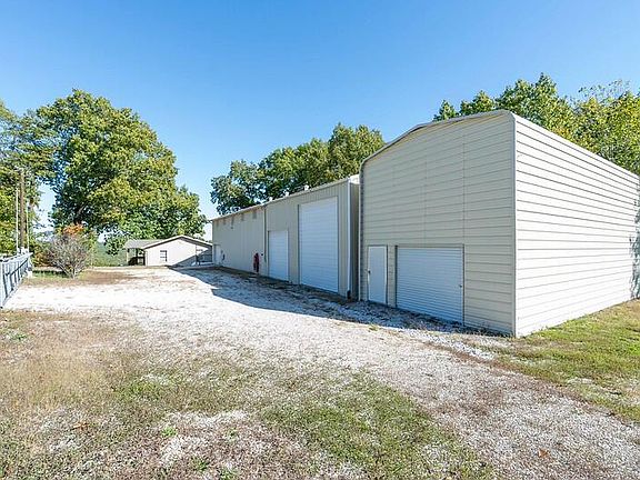 3rd image of 44 Stonemont Road