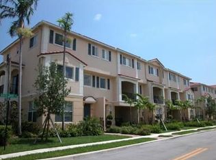 3134 N Oasis Dr, Boynton Beach, FL 33426