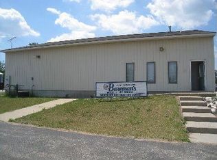 106 W Park Dr, Kalkaska, MI 49646