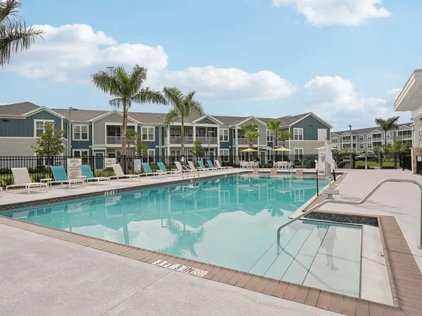 Springs at West Port