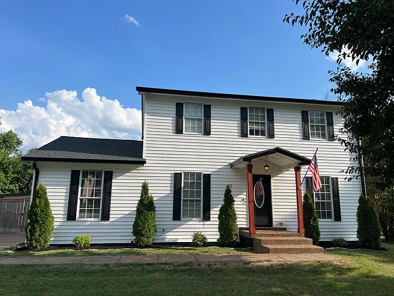 467 Belinda Pkwy — Photo 1