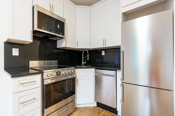 Rented by Compass | media 6