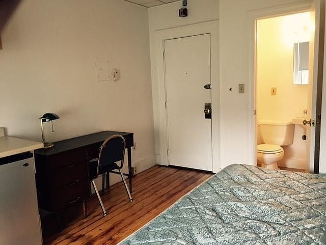 2nd image of 405 Beacon St #Jc15
