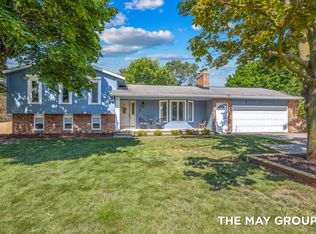 7151 Churchill St, Jenison, MI 49428
