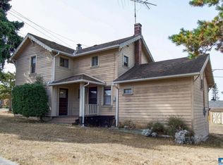 335 E 13th St, Port Angeles, WA