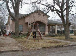 319 Austin St, Farmersville, TX 75442