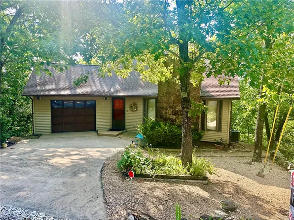 10 Mission Hills Ln, Holiday Island, AR 72631