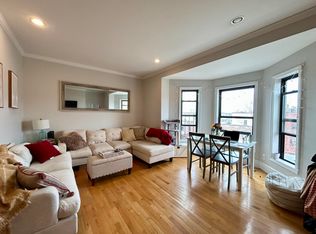 377 Beacon St #PENTHOUSE, Boston, MA 02116
