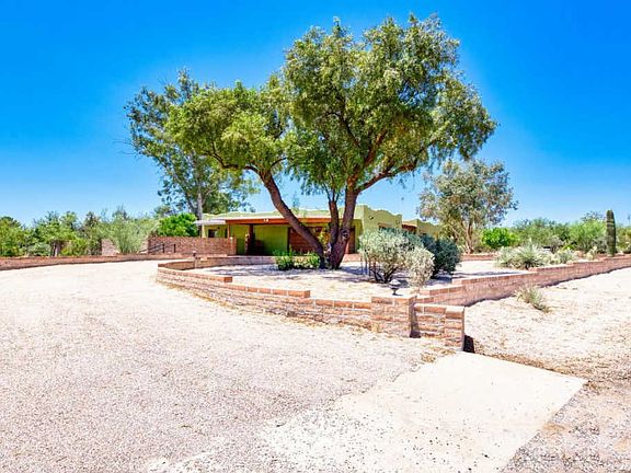 2nd image of 821 W Calle De Julio