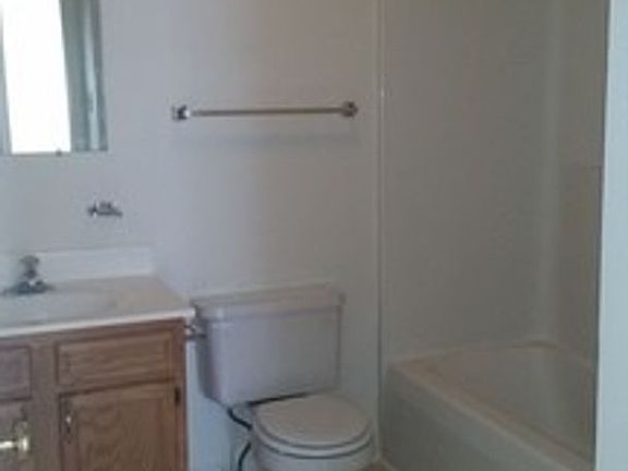 5th image of 217 E New St #103-4