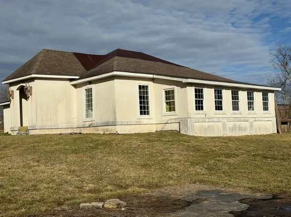 4796 Highway 490, East Bernstadt, KY 40729