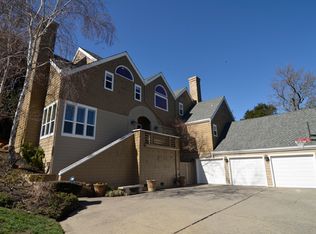 5 Sunrise Hill Ct, Orinda, CA 94563