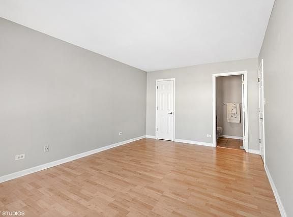 5th image of 475 Kennedy Pl
