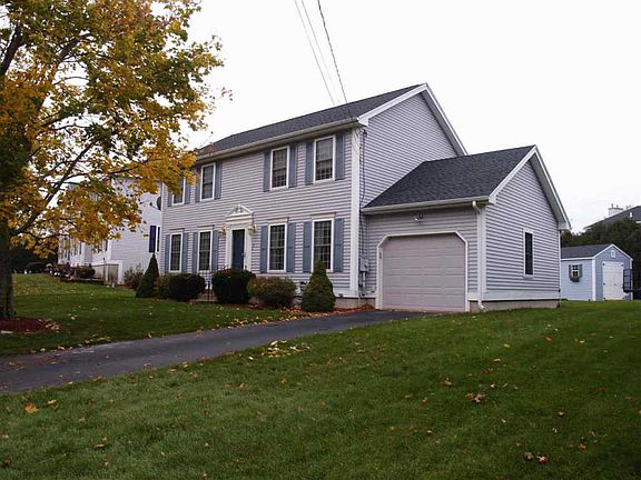 2nd image of 21 Garden Walk Dr