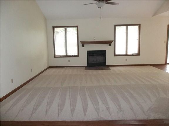 4th image of 1217 Brownswood Dr