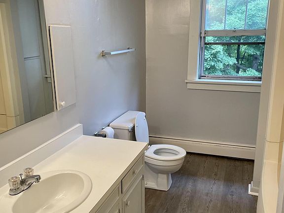 5th image of 588 1/2 Emerick St