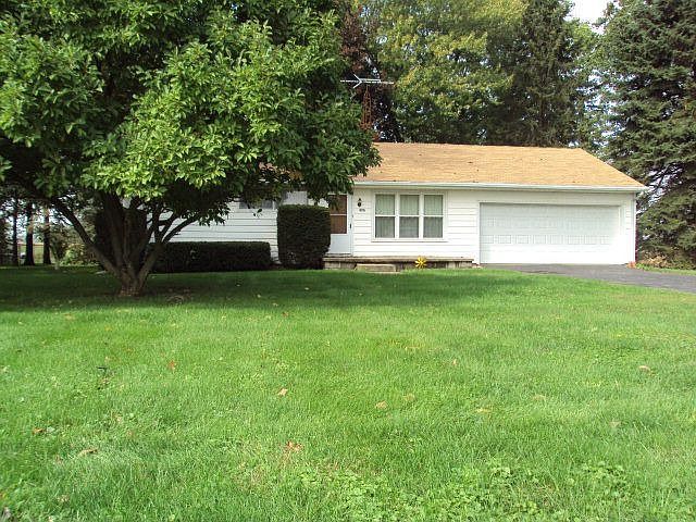 2nd image of 975 Campbell Rd