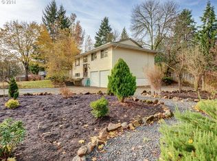 892 Laurelwood Dr, Oregon City, OR