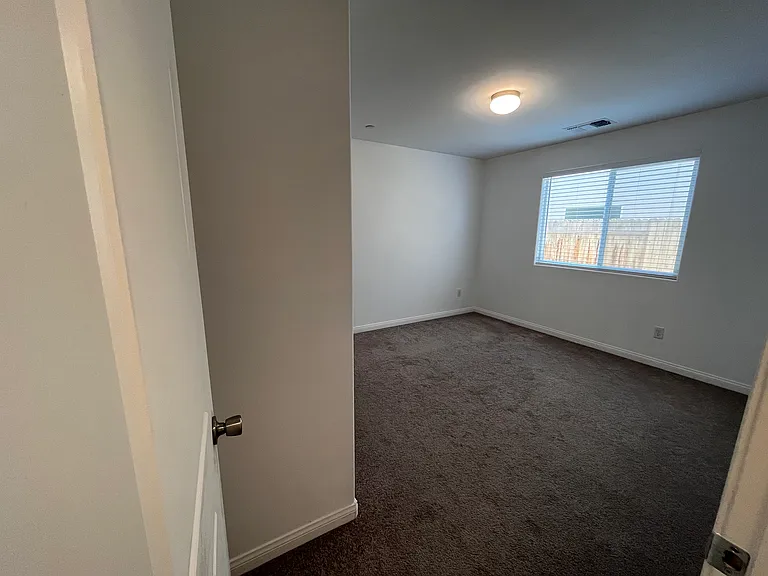 7122 Saddleback Canyon Rd — Photo 2