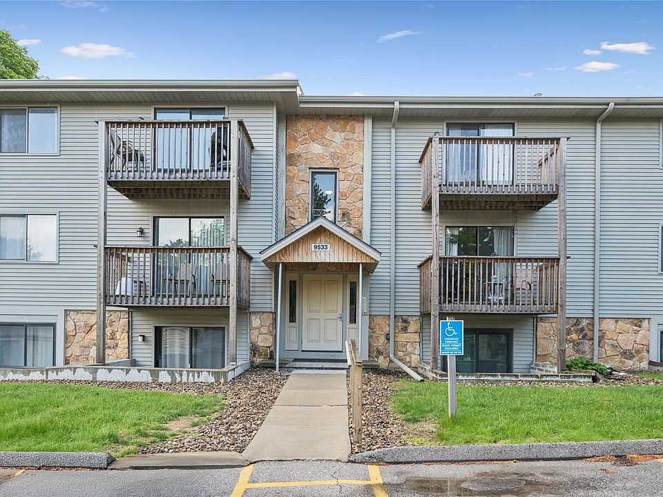 1st image of 9533 University Ave APT 4