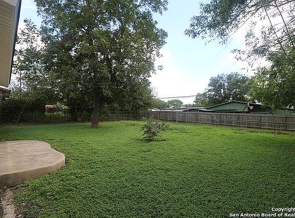 4th image of 4722 Chedder Dr