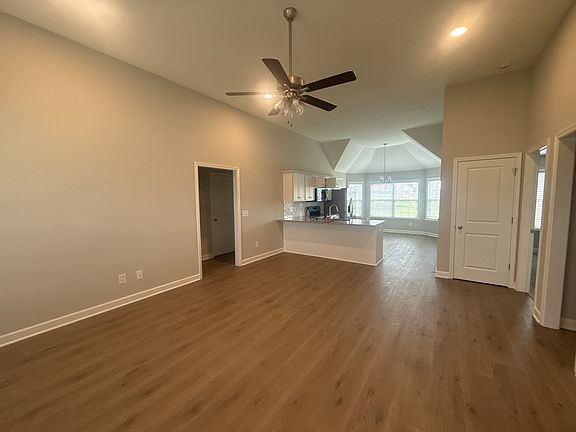 2nd image of 3358 Curie Cir Lot 678