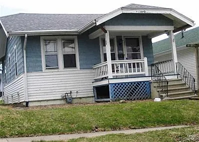 1616 Howell St photo 1