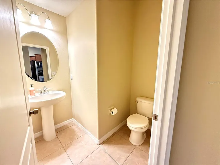 11064 Savannah Landing Cir — Photo 7