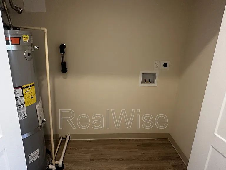 1935 Table Rock Rd #6 — Photo 13