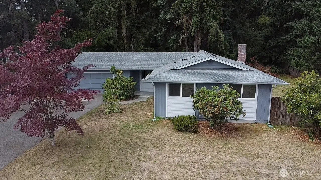 33916 52nd Avenue E photo 1