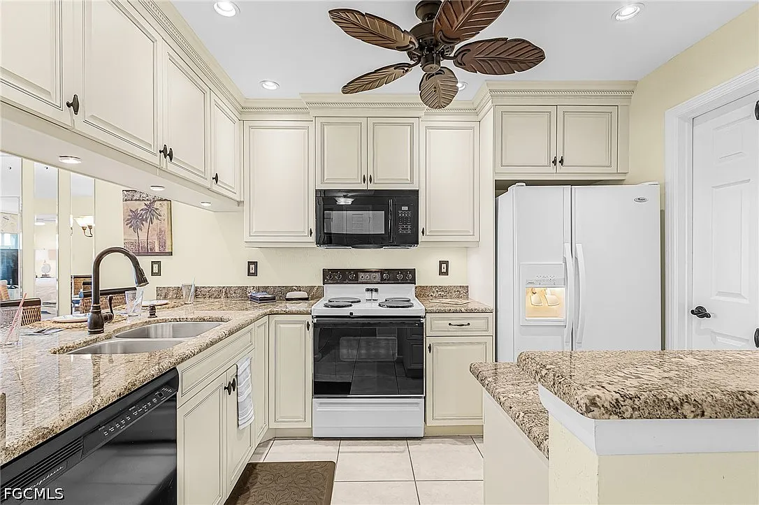 2 bed, 2.0 bath, 1004 sqft, $3,300 — Photo 3