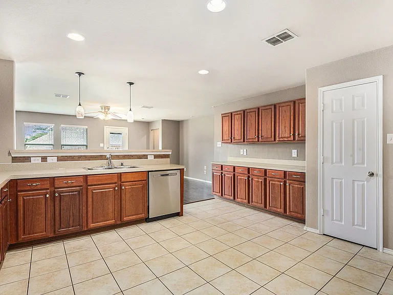 2308 Horseback Trl — Photo 12