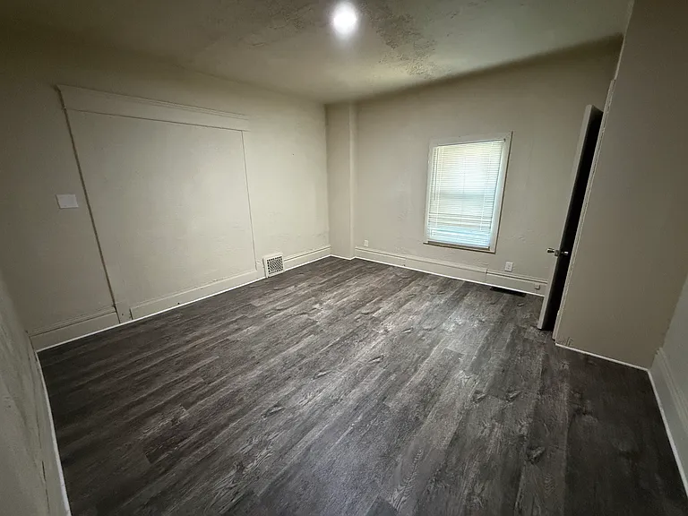 506 Woodlawn Rd #1 — Photo 2