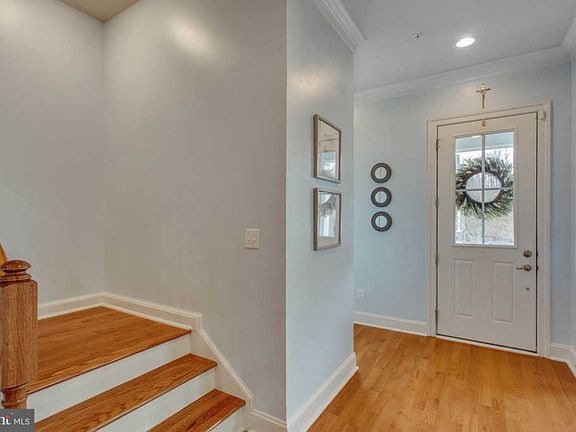 4th image of 2196 Potomac River Blvd