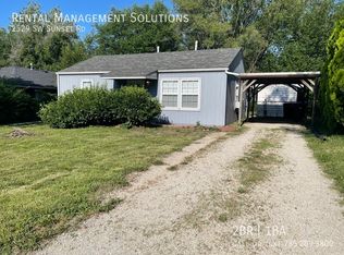 2529 SW Sunset Rd, Topeka, KS 66614