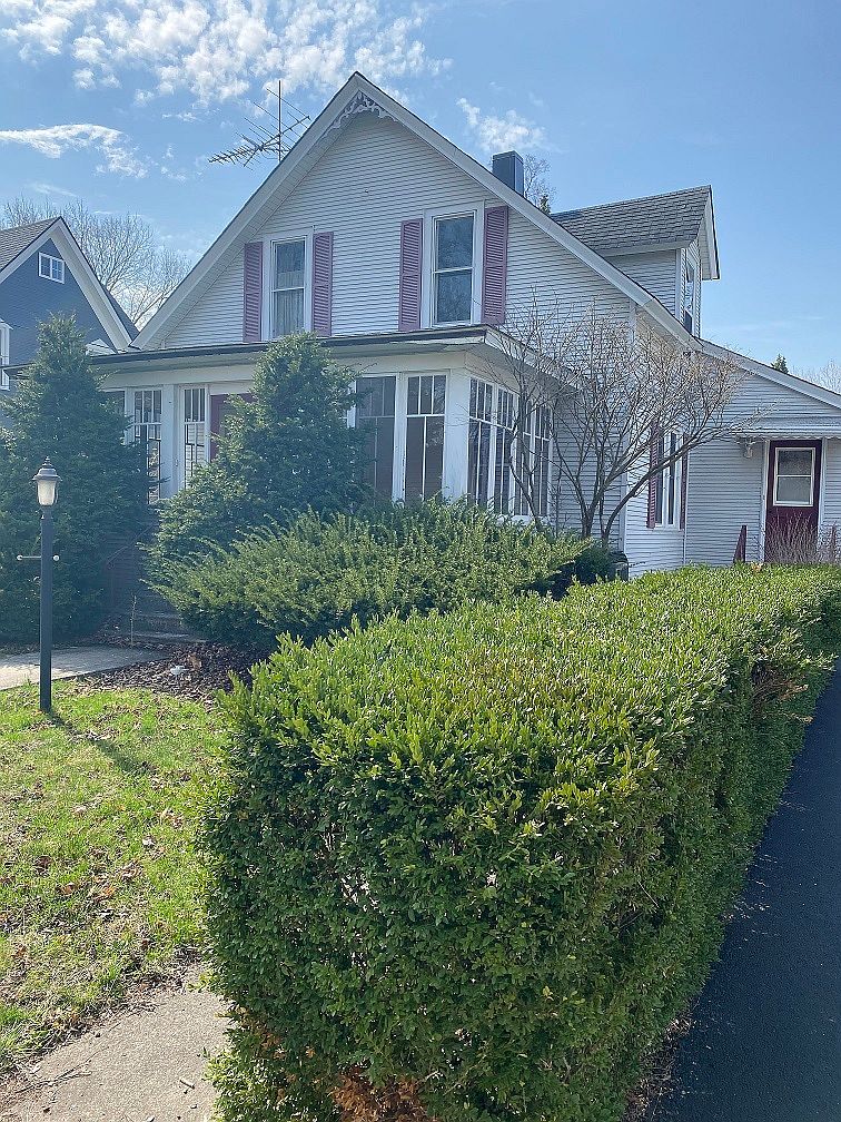 739 E Washington St Marengo Il 60152 Mls 11044398 Zillow