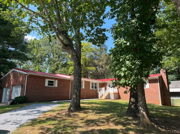 816 12th St, Altavista, VA 24517
