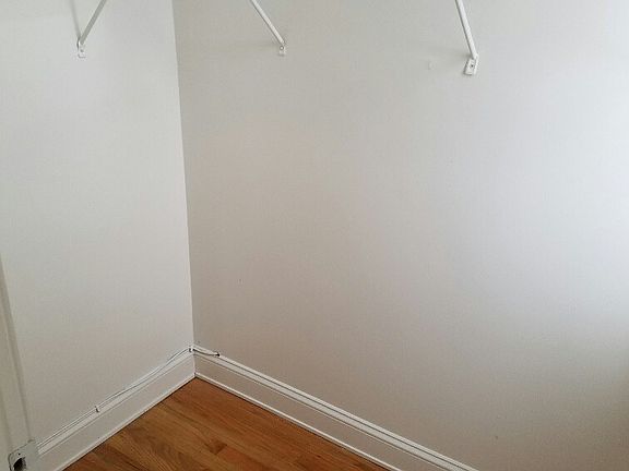 5th image of 822 W Broad St #A
