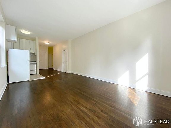 5th image of 534 E 88th St APT 5B