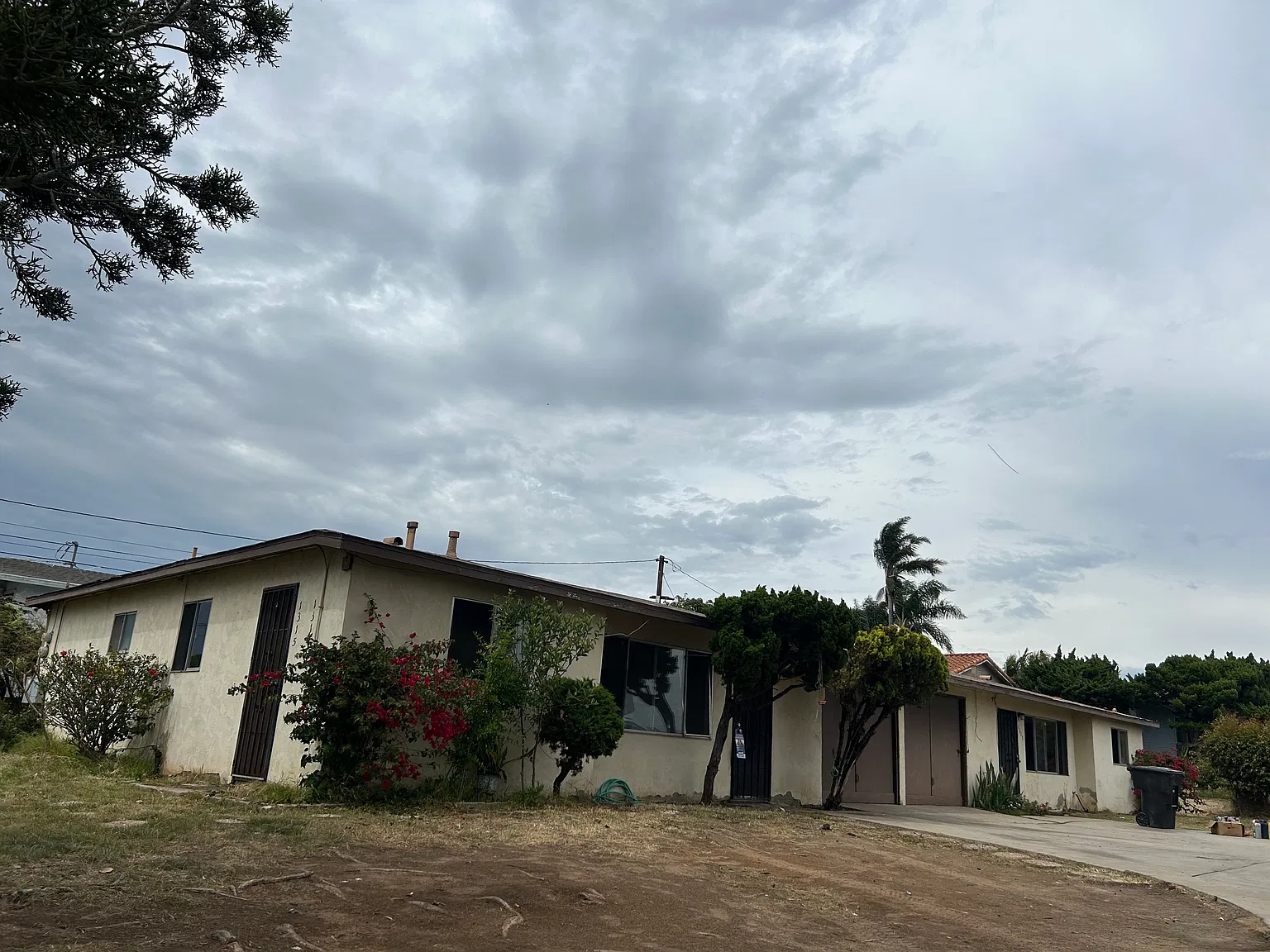 2 bed, 750 sqft, $2,700 — Photo 3
