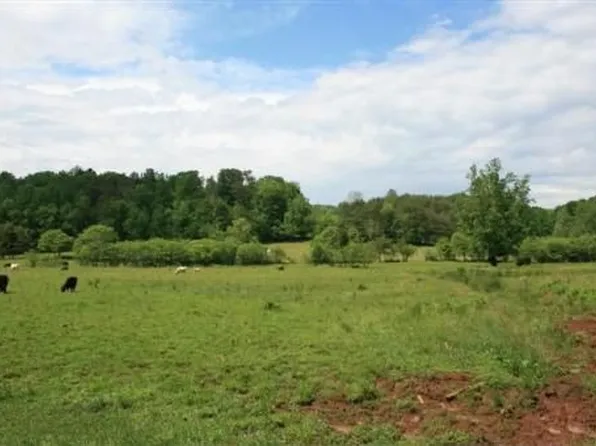 2455 Creasey Chapel Rd, Stuart, VA 24171