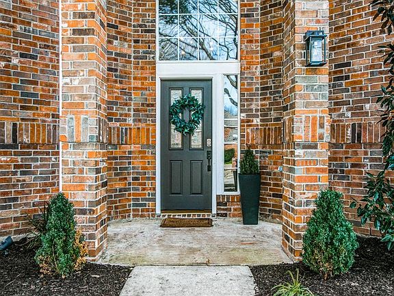 4th image of 1201 Blairwood Dr