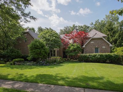 1233 Ashbury Ln, Libertyville, IL, 60048