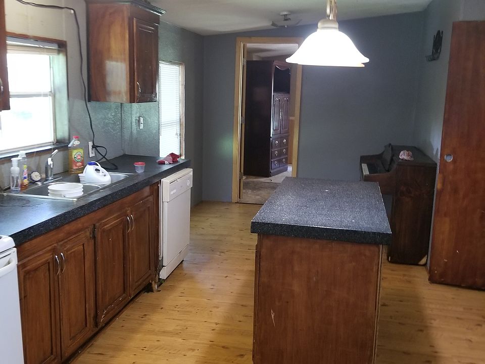 1st image of 223 Trisail Ave