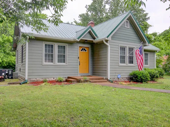 1115 Woodard St, Clarksville, TN 37040