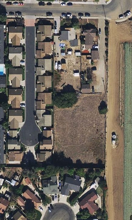 1st image of 690 E Newlove Dr