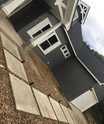 3rd image of 357 Scenic Dr