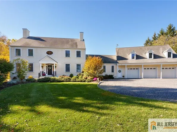 213 Cranbury Neck Rd, Cranbury, NJ 08512