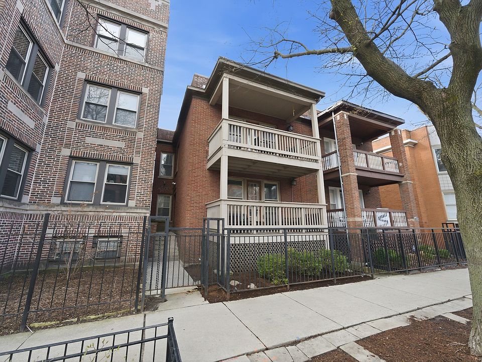 1st image of 1539 W Addison St